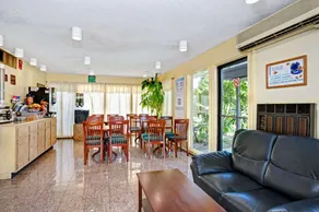 Residence Inn by Marriott Claremont - Image 4