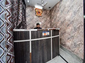 OYO Hotel Lords - Image 5