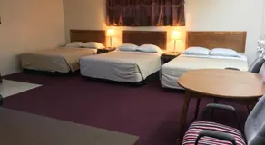 Driftwood Motel - Image 2