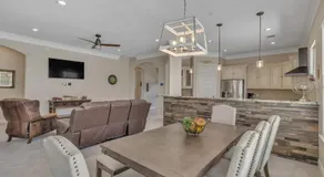 Charming 2 Story Retreat home - Image 4