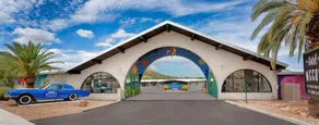 Hotel McCoy Tucson - Art, Coffee, Beer, Wine, Pool - Image 4