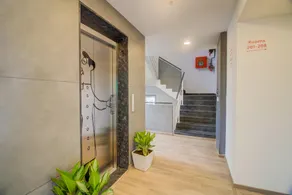 Super Townhouse Balewadi High Street - Image 1