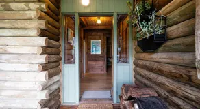 Wattlewood - Mid Century Chic with Outdoor Serenity - Image 5
