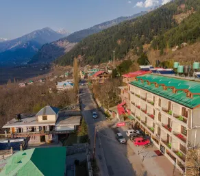 REWAT RESIDENCY INN - Image 4