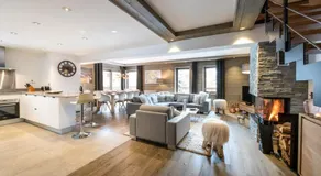 Whistler Lodge by Alpine Resorts - Image 2