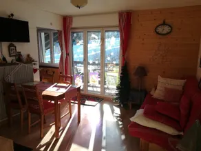 Romantic Chalet-Style Flat with Mountain View - Image 2