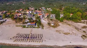 Theros Villas & Suites - Image 5