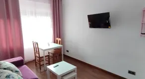 Apartamento luminoso y nuevo en Madrid Rio - Image 2