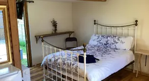 Cabin 4 - Image 2