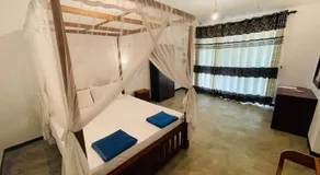 Abinu"s Place - Image 2