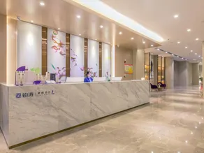Lavande Hotel·Wuxue Kanjiang Avenue - Image 4