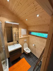 Cozy and family-friendly mountain cabin - Image 2