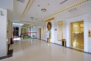 Swan Lake International Hotel - Image 3