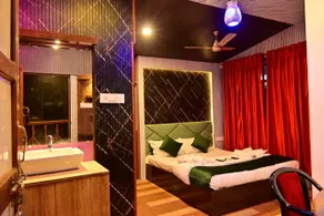Hotel Highness Sea Rock - Image 4