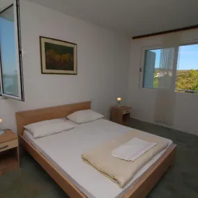 Rooms Marijana - Loviste - Image 4
