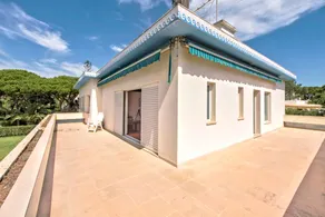 A charming, cosy atmosphere greets you at this impressive villa, located in - Image 4