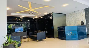 Luxvill Hotel - Image 3