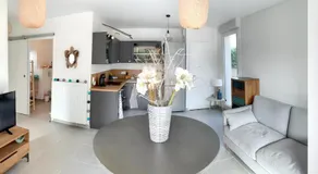 Appartement charmant à Six-Fours-les-Plages avec jardin - Image 2
