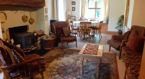 Cottage - Sleeps up to 6 & hot tub - Image 3