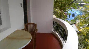 i - One's Home Stay - Image 3