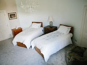 Thorpe house - Image 2