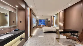 RICH Hotel - Image 2