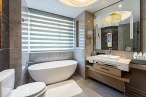 Yatai Hotel - Image 2