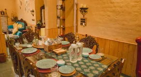 Quaint village farm stay - Image 4