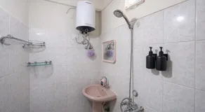 Toit -AC room Himayathnagar - Image 3