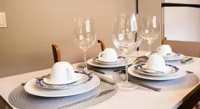 Casa moderna com jardim privativo - Image 4