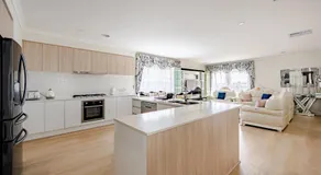 Neat and tidy house - Image 3