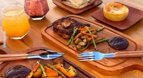 Crazy Steak Resort Glamping Villa Resto 24h - Image 4