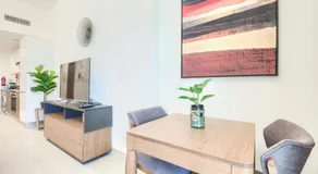 Perfect Studio Getaway Next to the Iconic Creek Harbour, Azizi Aliyah, Al Jaddaf, by Deluxe Holiday Homes - Image 2