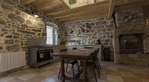 Mas de Guilhaumon côté hameau - Image 3