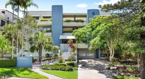 Unit 5 Vista Pacific 12 14 Bryan Street Sunshine Beach - Image 4
