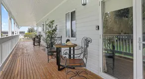 Galbraith Beach Studio 1 - steps away from beach - Image 4