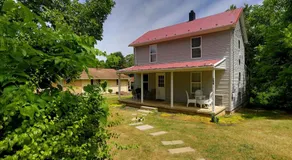 Harpers Ferry Hilltop Retreat Rustic Charm - Image 3