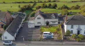 Little Park Holiday Homes Self Catering Cottages 1 & 2 bedrooms available close to Tutbury Castle - Image 3