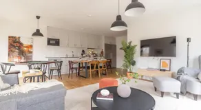 Modern Ground Floor Corner Flat with Rustic Patio - Image 2