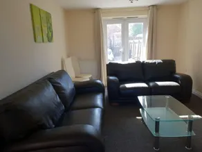 Clough Close - Image 3
