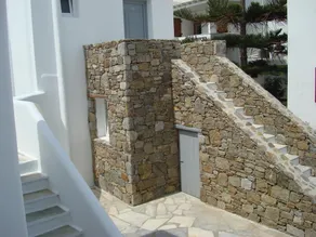 Elena Studios & Suites - Image 5