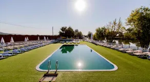 Camelot Resort - Image 4