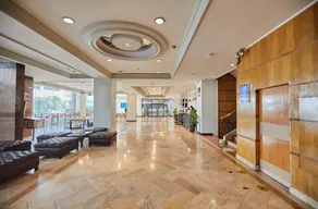 The Royal City Hotel - Image 3