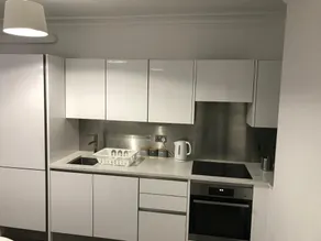 Contractor Luxury Studio Apartment - Image 3