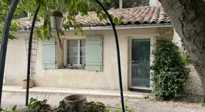 Jolie annexe du mas dans le cœur de la garrigue nîmoise - Image 3
