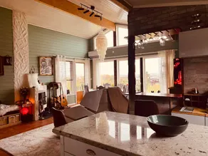 Cheerful cabin with sauna and great views - Image 4