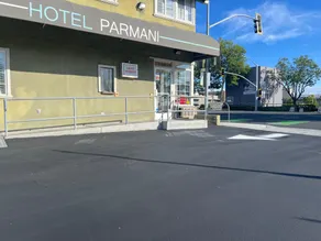 Hotel Parmani Near Stanford University - Image 4