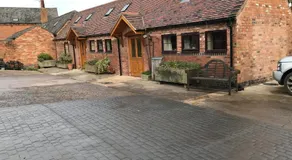 Vale Farm - Image 5