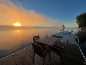 Bright Amazing 6 Bed Chalet Waterfront in Rigaud - Image 5