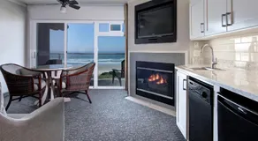 Hallmark Resort - Newport - Image 3